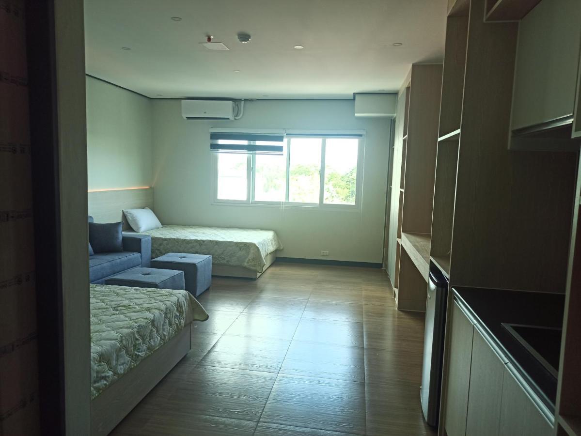 Emmaus Condotel Angeles Eksteriør billede