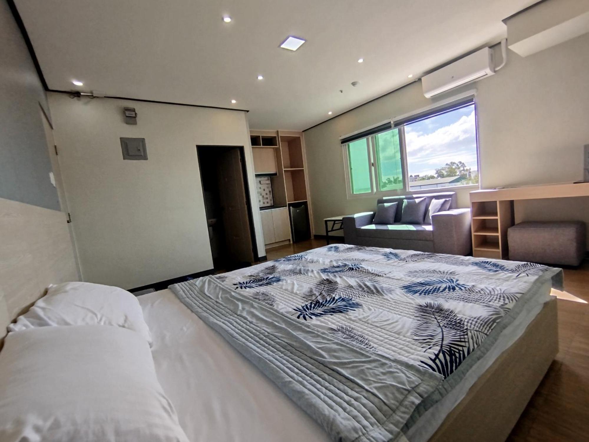 Emmaus Condotel Angeles Eksteriør billede